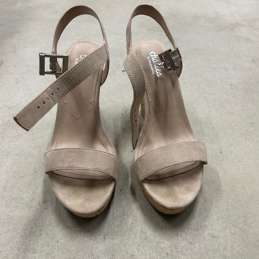 Charles David Beige Women's Heels with Buckle